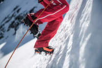 Żelazne kolce wspinaczkowe