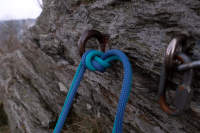 Liny połączone węzłem Overhand