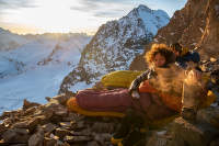 Dmuchany materac samochodowy