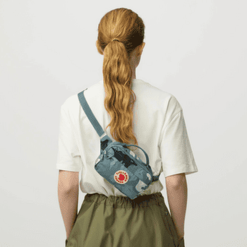 Nerka Fjällräven KANKEN GRAPHICS HIP PACK Nimbus Blue-Hidden Animals